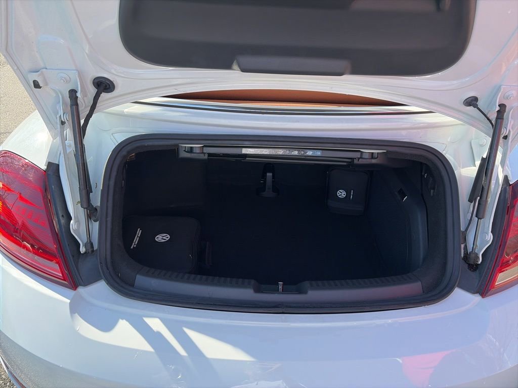 Used 2019 Volkswagen Beetle 2.0T Final Edition SEL FWD image 28