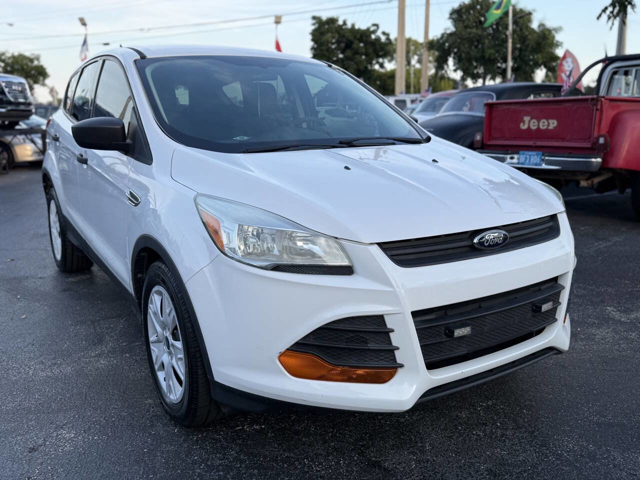 Used 2014 Ford Escape S image 9