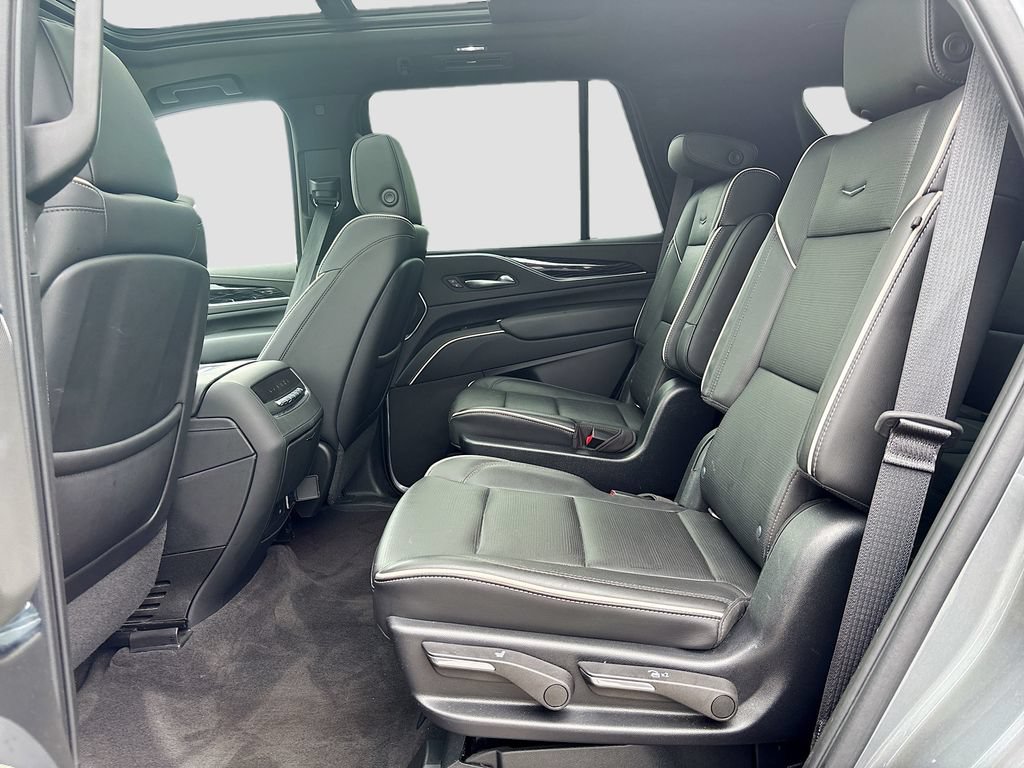 Used 2022 Cadillac Escalade Sport w/ Touring Package AWD/4WD image 26