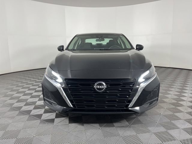 Used 2023 Nissan Altima 2.5 SV image 4