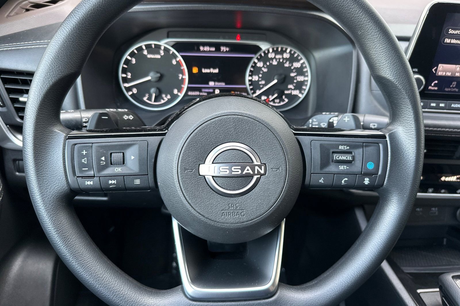 Used 2023 Nissan Rogue SV image 26