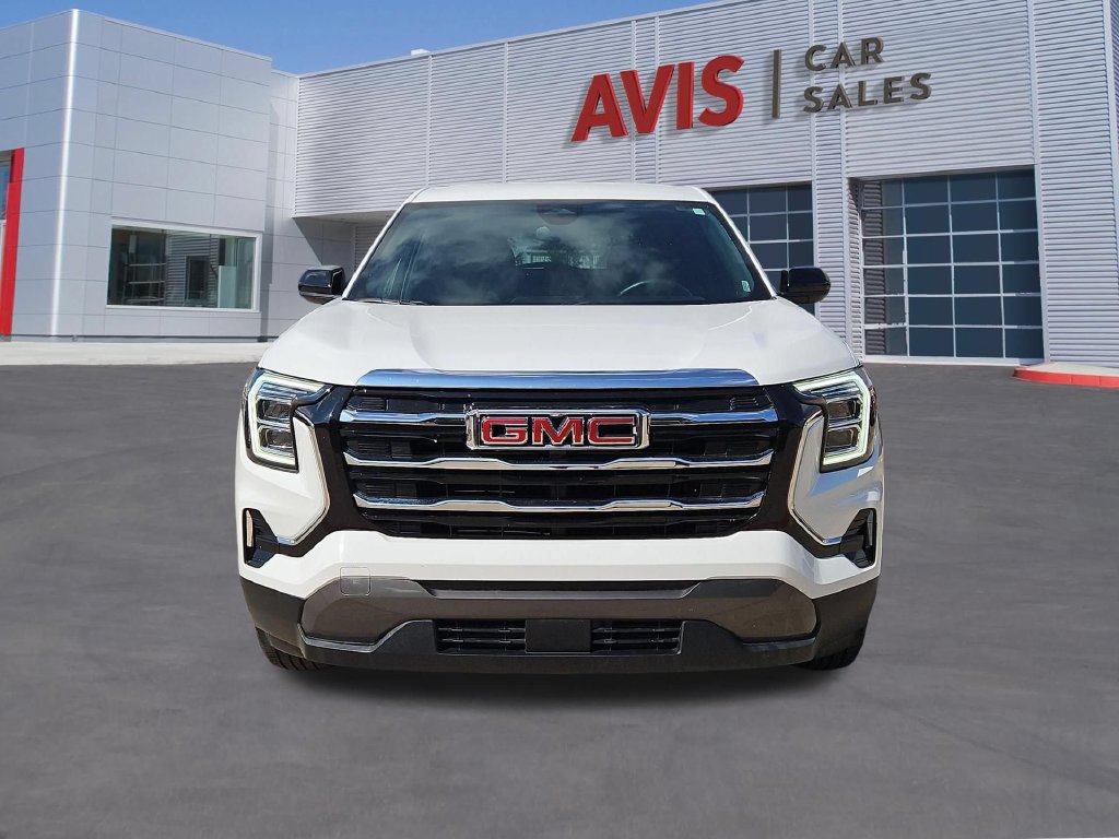 Used 2026 GMC Terrain Elevation FWD image 2