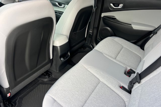Used 2023 Hyundai Kona SE w/ Cargo Package FWD image 15