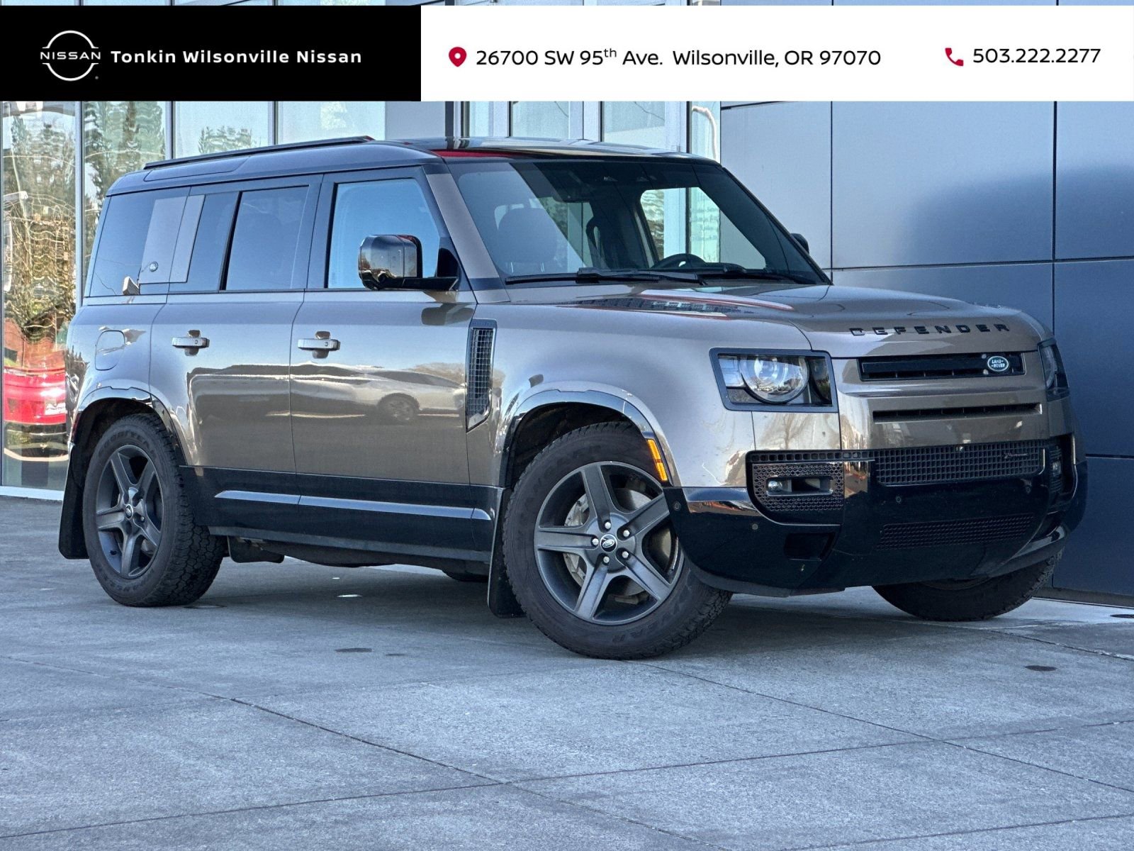 Used 2023 Land Rover Defender 110 X-Dynamic SE image 1