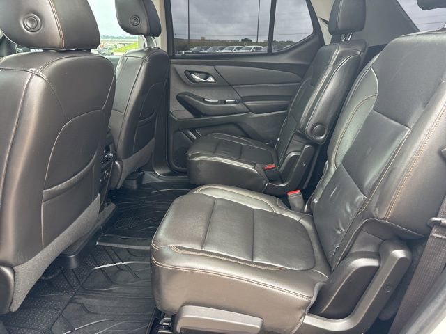 Used 2021 Chevrolet Traverse Premier w/ Redline Edition FWD image 19