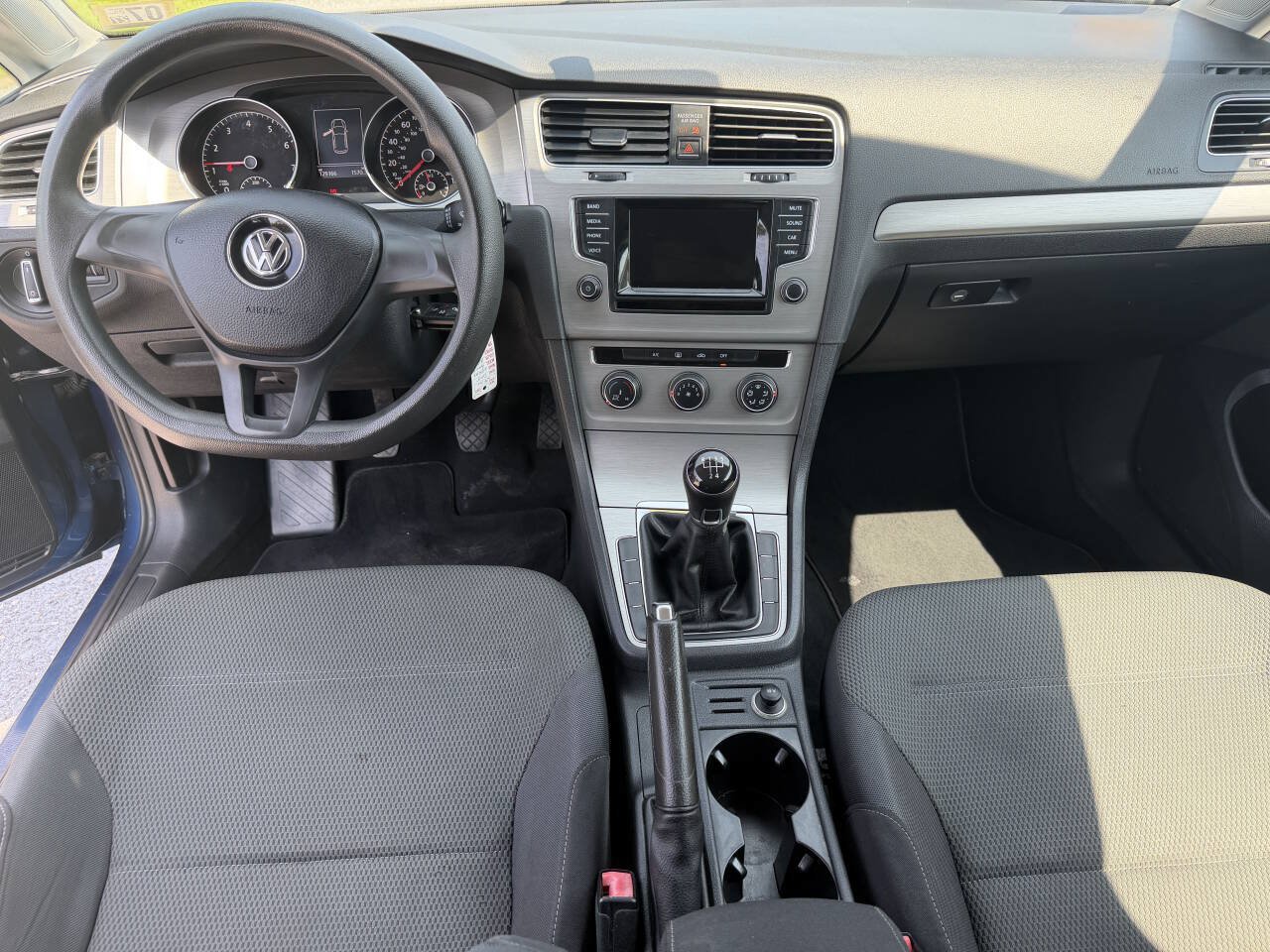 Used 2015 Volkswagen Golf Launch Edition FWD image 10