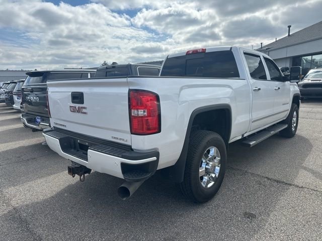 Used 2018 GMC Sierra 3500 Denali w/ Duramax Plus Package image 9