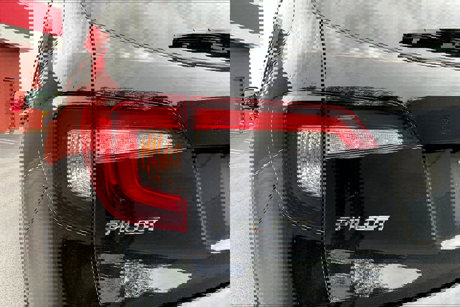 Used 2021 Honda Pilot Black Edition image 23