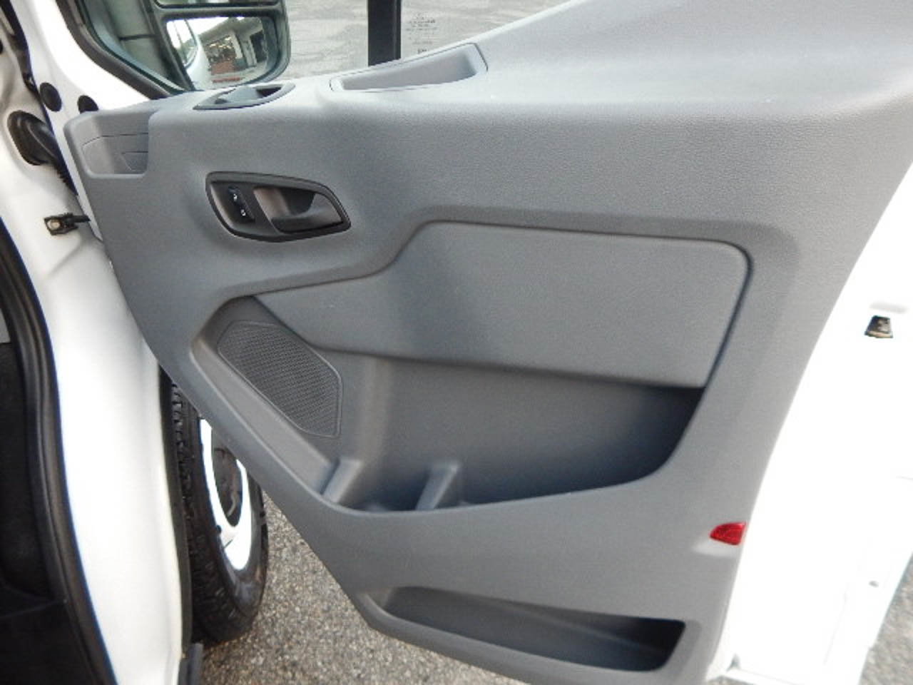 Used 2018 Ford Transit 250 148 Low Roof image 21