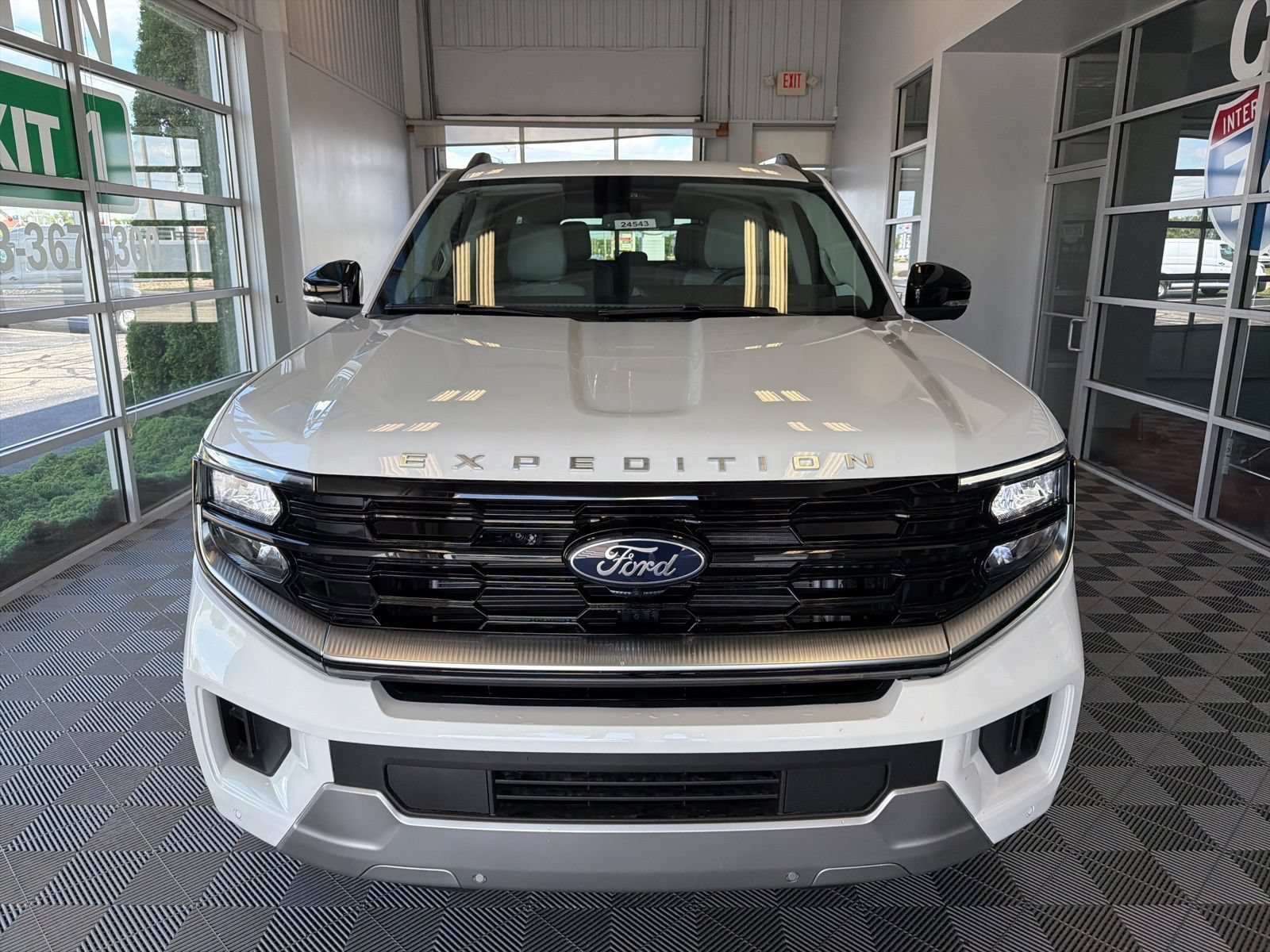 New 2026 Ford Expedition Max Platinum w/ Platinum Ultimate Package AWD/4WD image 2