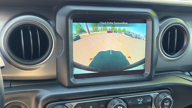 Used 2022 Jeep Wrangler Unlimited Sport w/ Sun And Sound Package AWD/4WD image 15