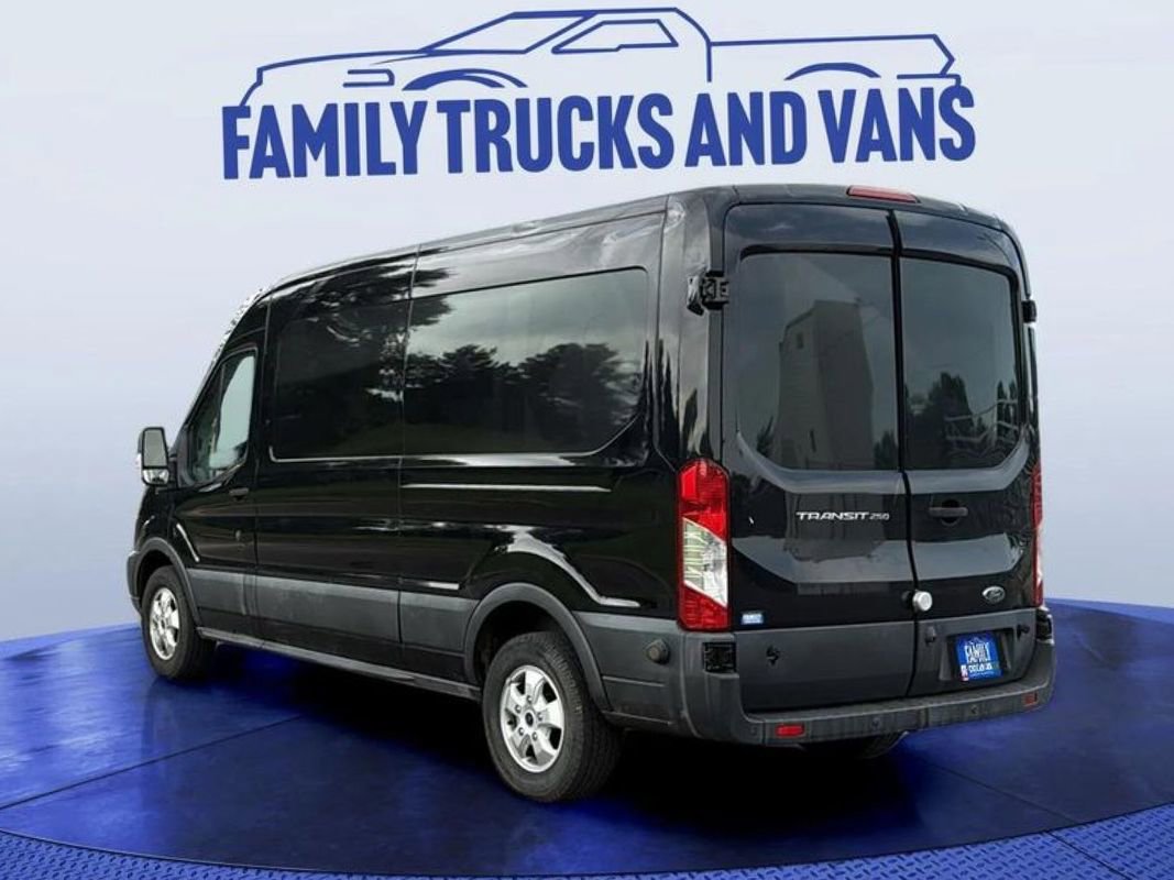 Used 2017 Ford Transit 250 148 Medium Roof image 3