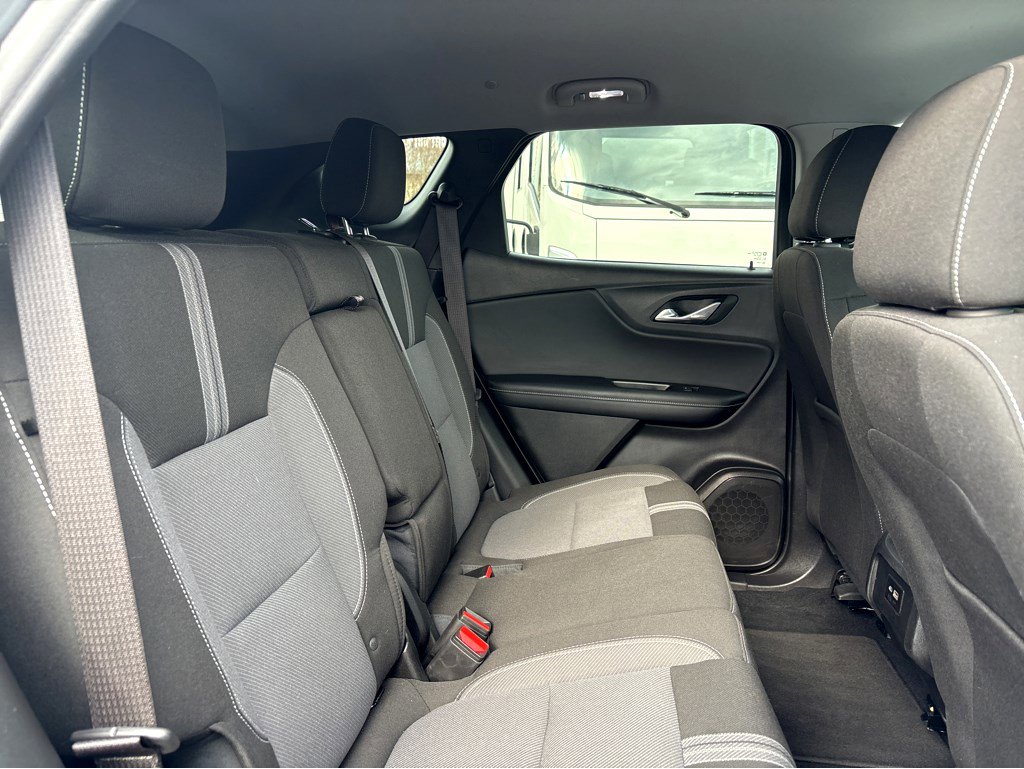 Certified 2025 Chevrolet Blazer LT FWD image 15
