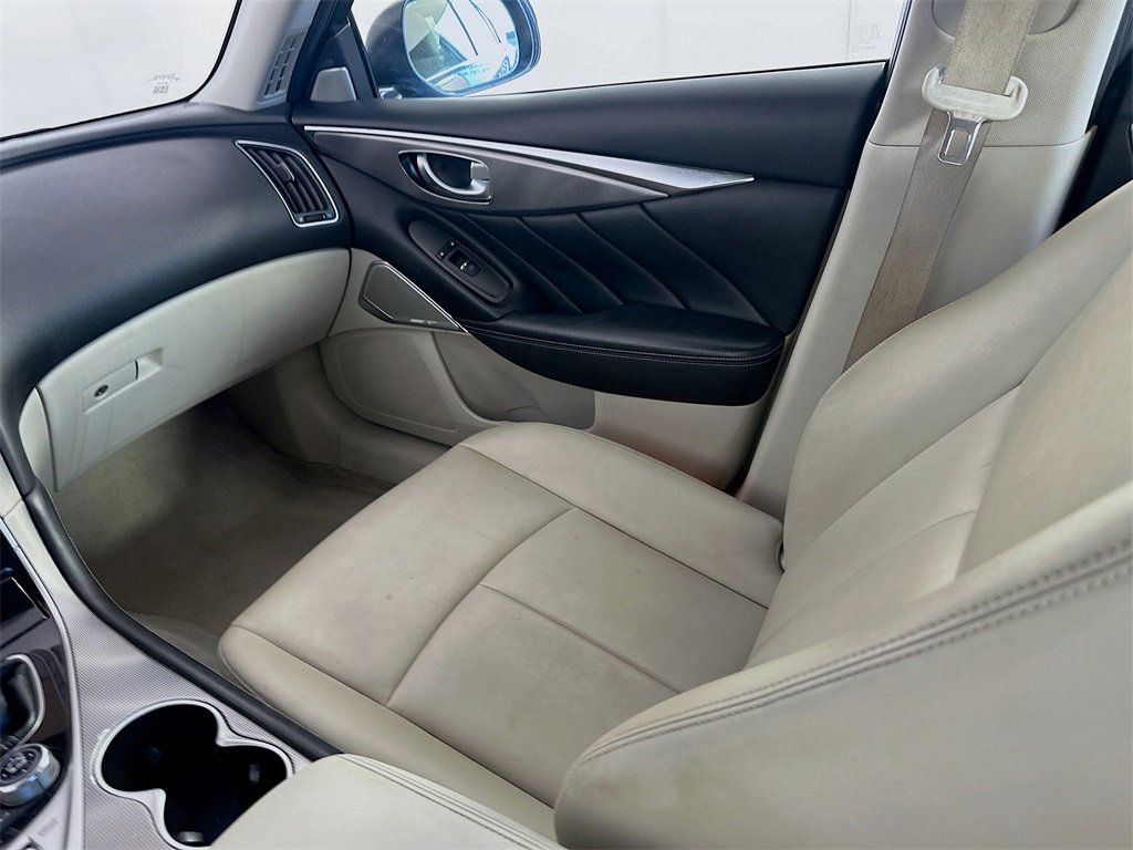 Used 2017 INFINITI Q50 3.0t Premium w/ Driver Assistance Package image 25