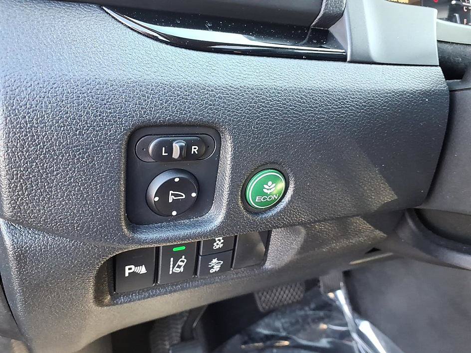 Used 2016 Honda Pilot Elite image 13