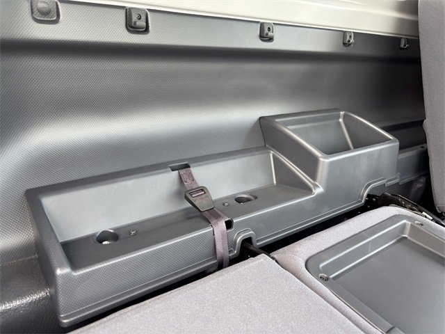 Used 2024 Chevrolet Low Cab Forward image 33