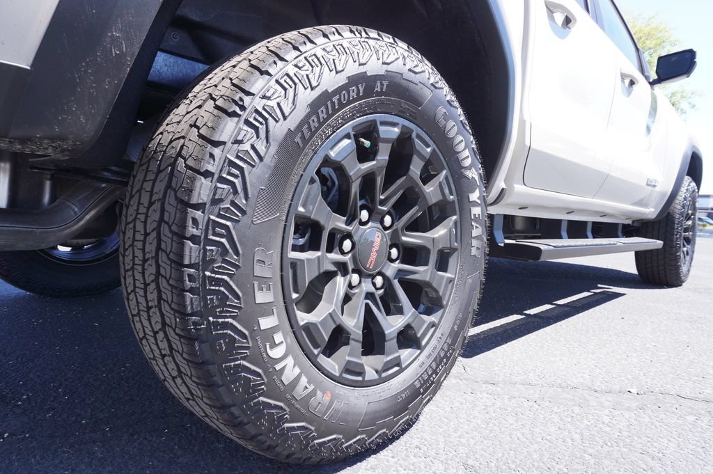 New 2026 GMC Canyon Elevation w/ Convenience Package RWD image 6