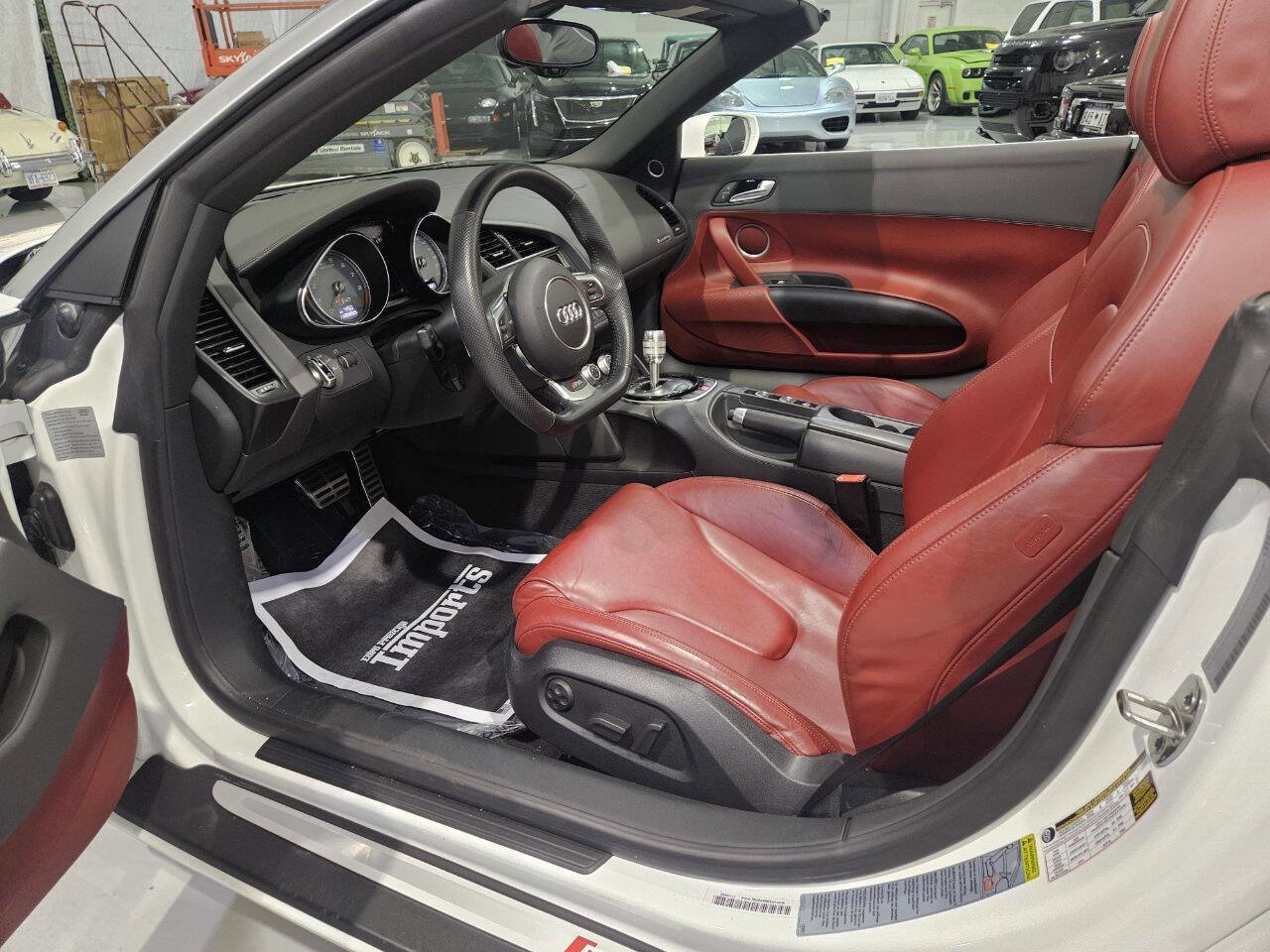 Used 2015 Audi R8 V8 image 45