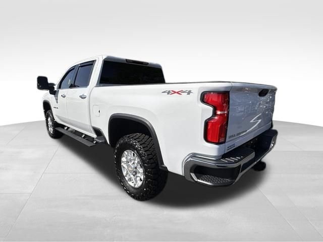 Used 2024 Chevrolet Silverado 2500 LTZ AWD/4WD image 5