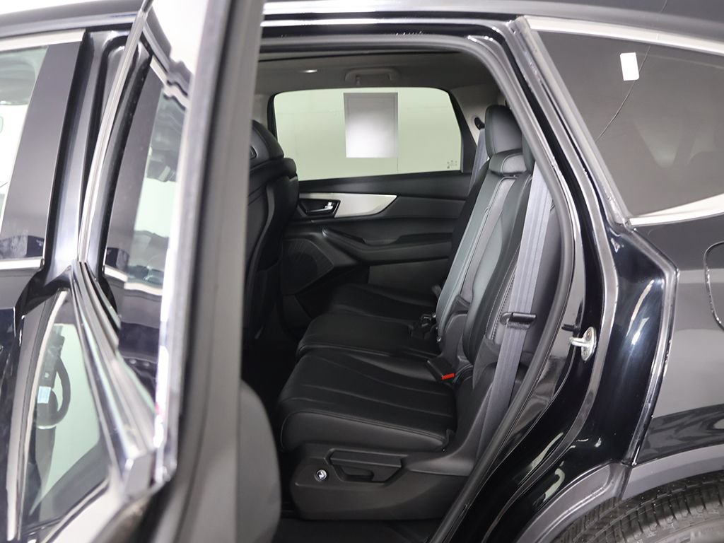 Used 2023 Acura MDX SH-AWD image 28
