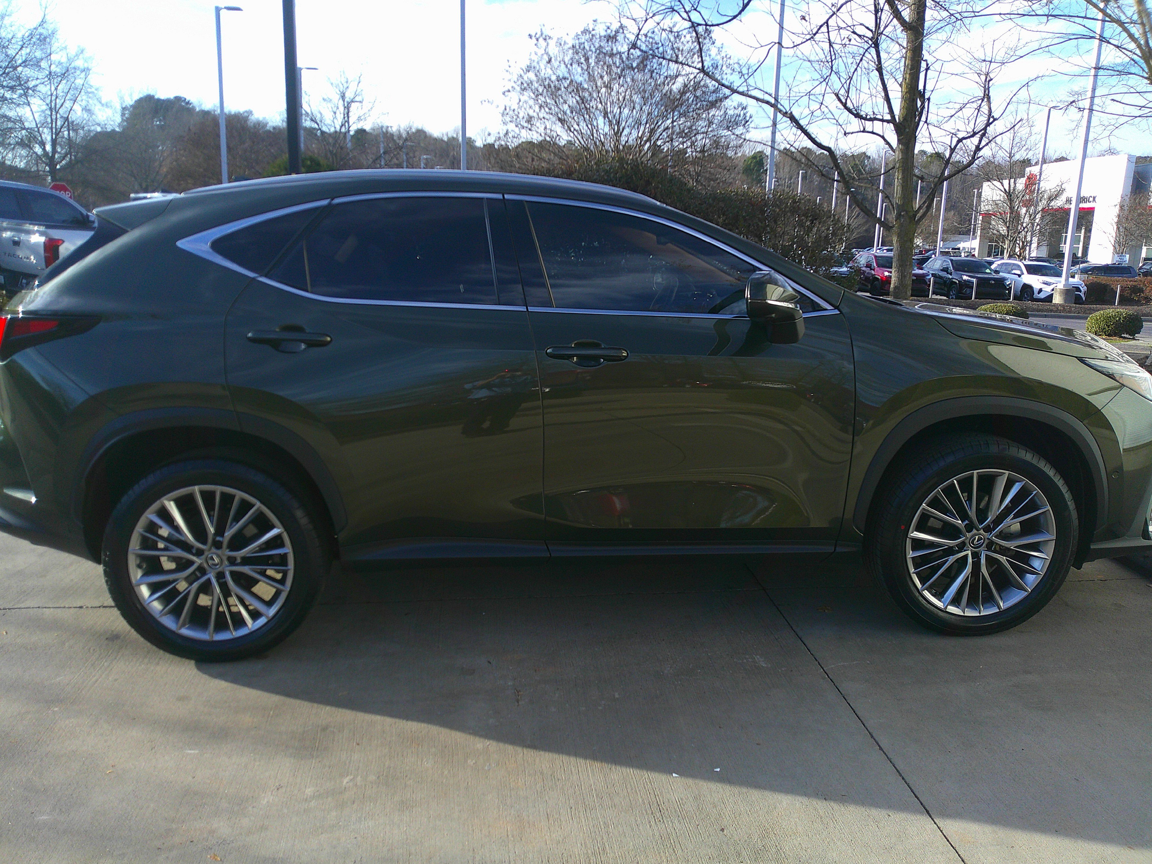 Used 2022 Lexus NX 350h AWD image 11