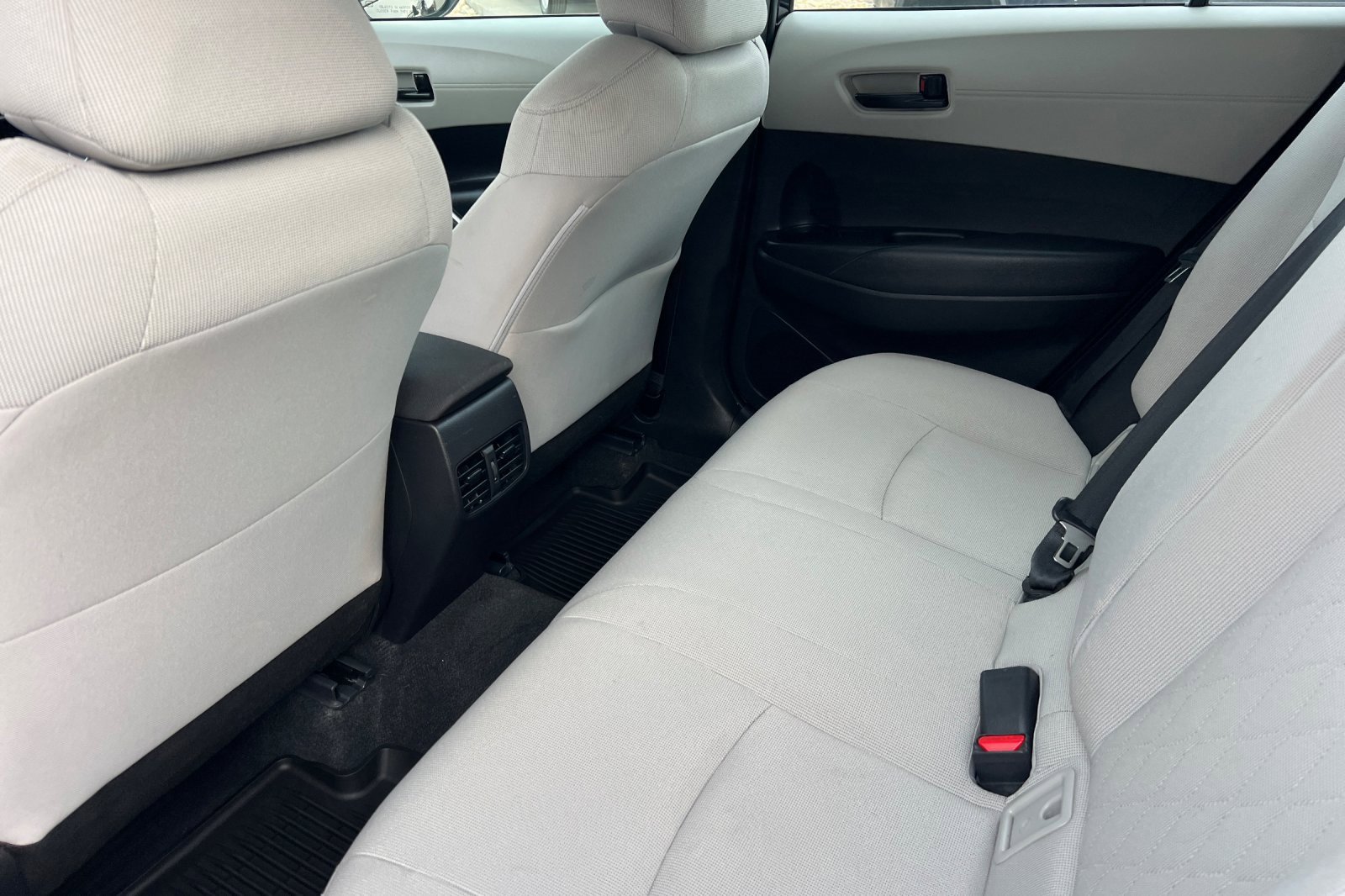 Certified 2025 Toyota Corolla Cross L image 9