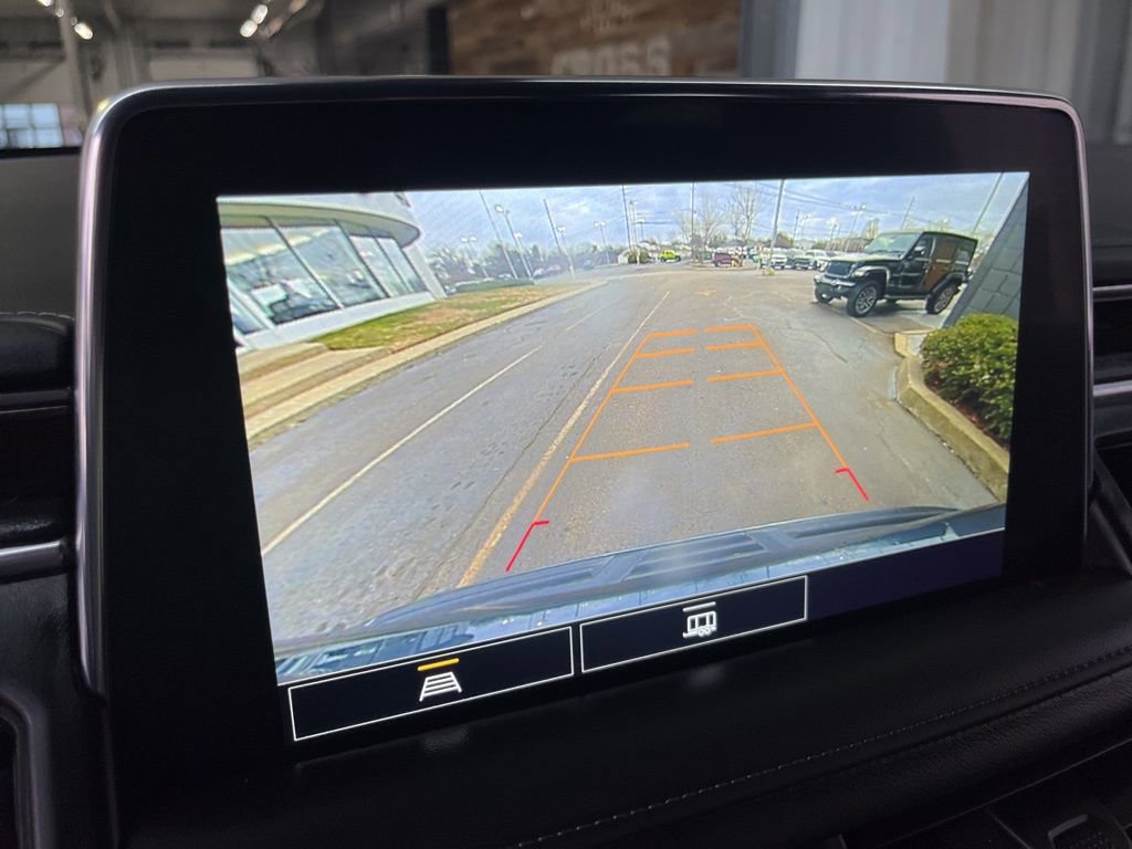 Used 2021 GMC Yukon XL SLE image 4