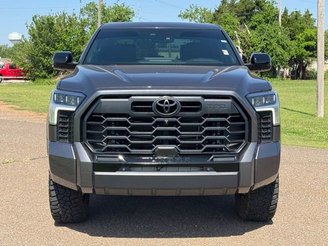 Used 2025 Toyota Tundra Limited AWD/4WD image 2