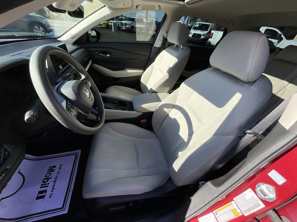 Used 2023 Honda Accord EX image 34