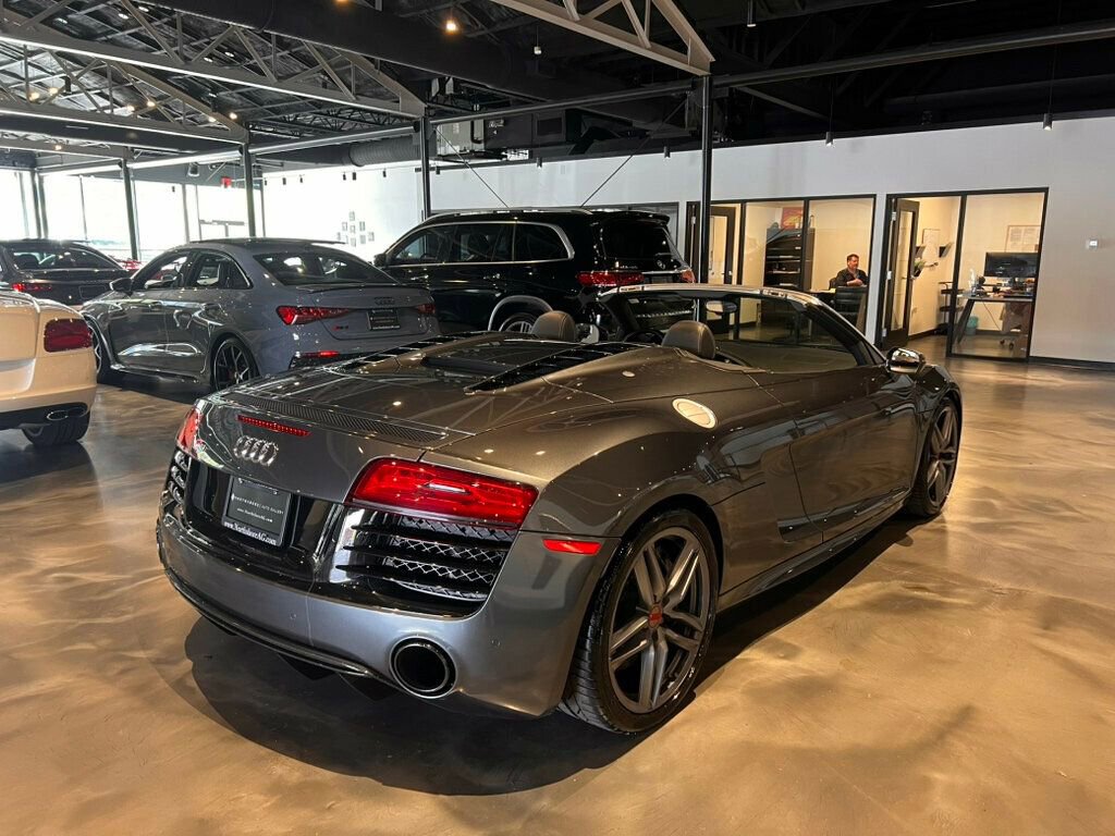 Used 2015 Audi R8 V10 image 8