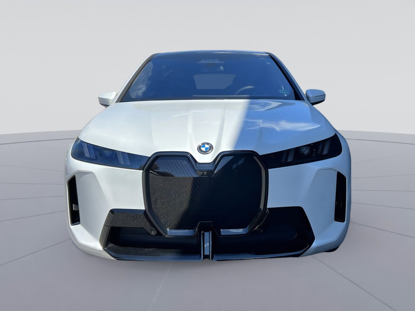 New 2026 BMW iX xDrive60 w/ M Sport Package image 8