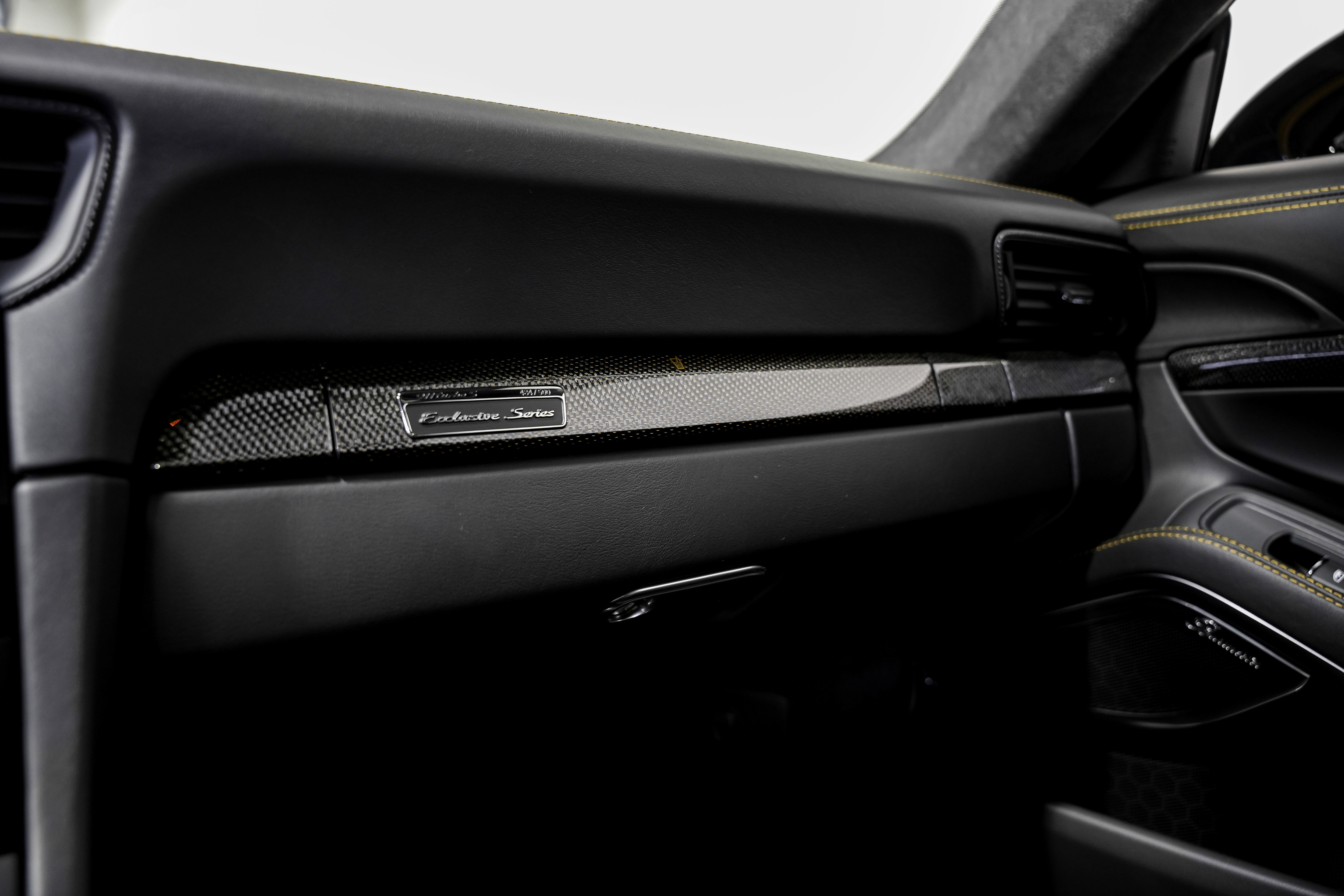 Used 2018 Porsche 911 Turbo S image 19