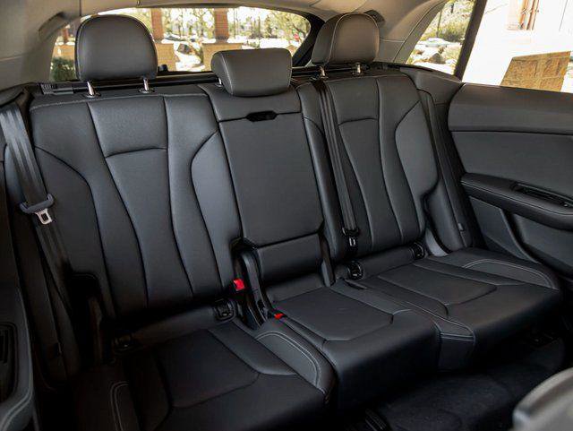 Certified 2023 Audi Q8 Premium Plus w/ Premium Plus Package AWD/4WD image 24