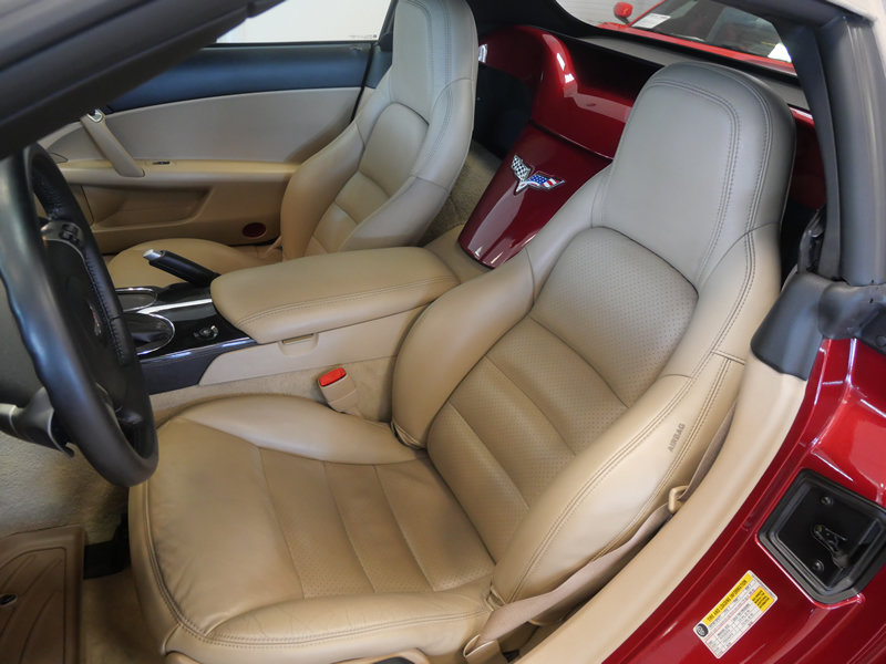 Used 2011 Chevrolet Corvette Grand Sport w/ Preferred Equipment Group RWD image 13