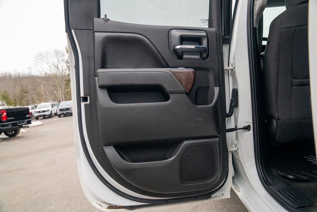 Used 2017 GMC Sierra 1500 SLE w/ SLE Value Package image 16