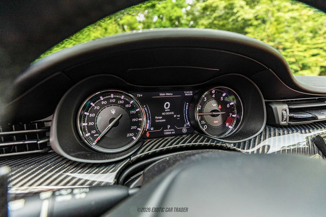 Used 2022 Maserati Quattroporte Trofeo RWD image 47