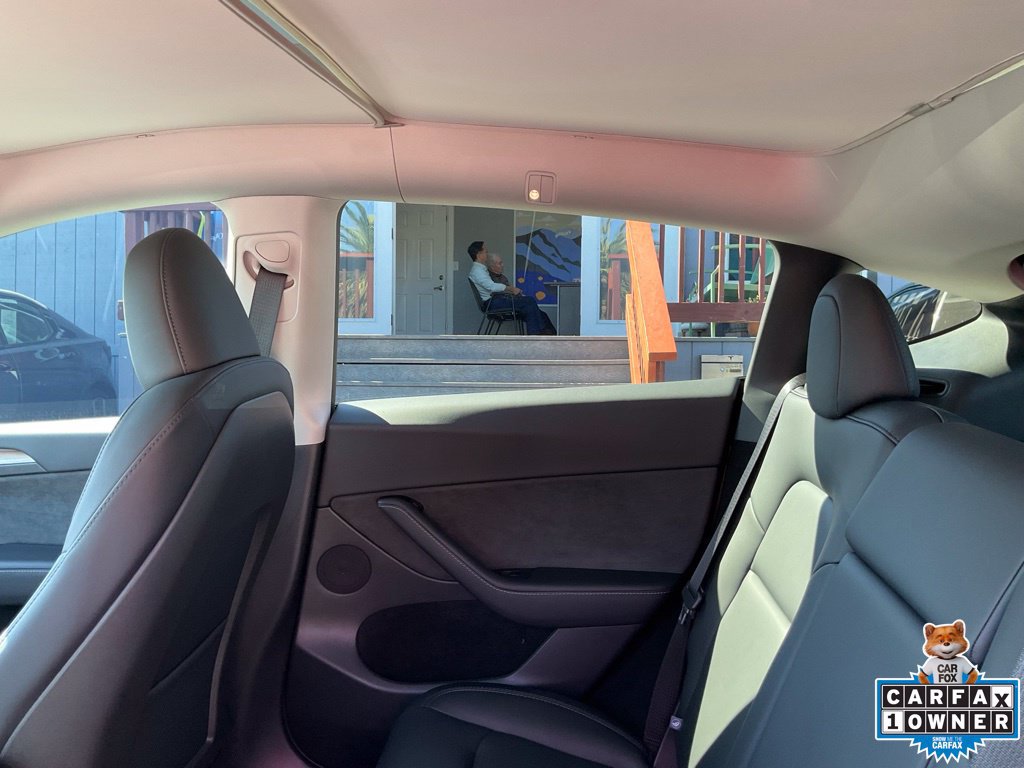 Used 2025 Tesla Model Y Performance AWD/4WD image 31