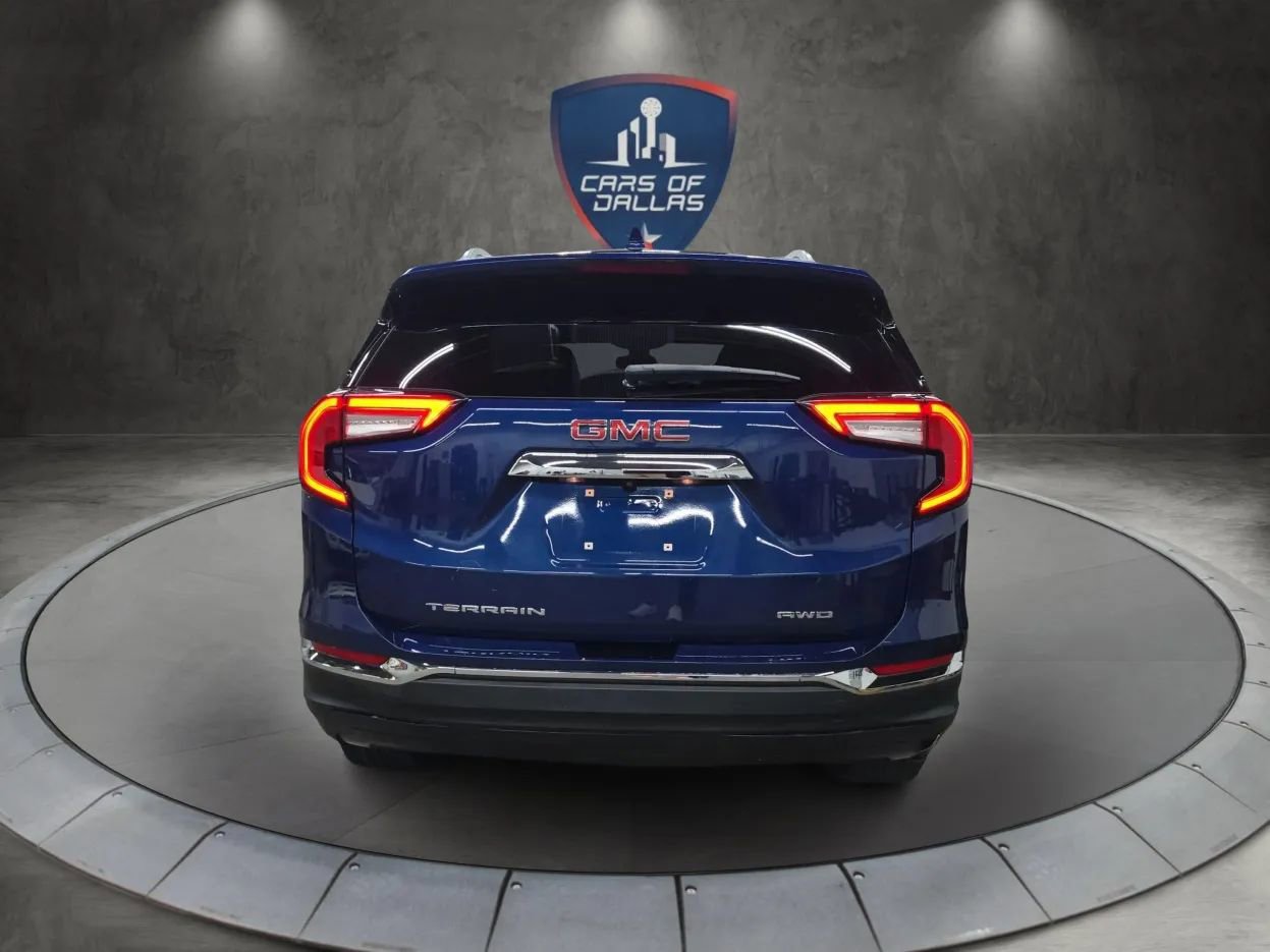 Used 2022 GMC Terrain SLT image 4