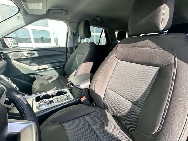 Used 2023 Ford Explorer XLT image 10