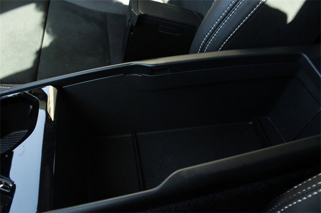 Used 2021 Volvo XC40 P8 Recharge w/ Advanced Package image 26