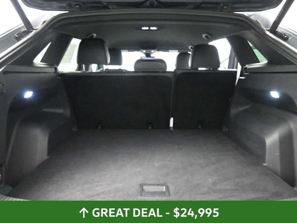 Used 2024 Volkswagen Atlas Cross Sport SE image 26