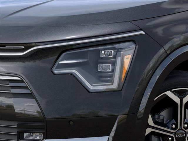 New 2026 Kia Niro SX Touring FWD image 10
