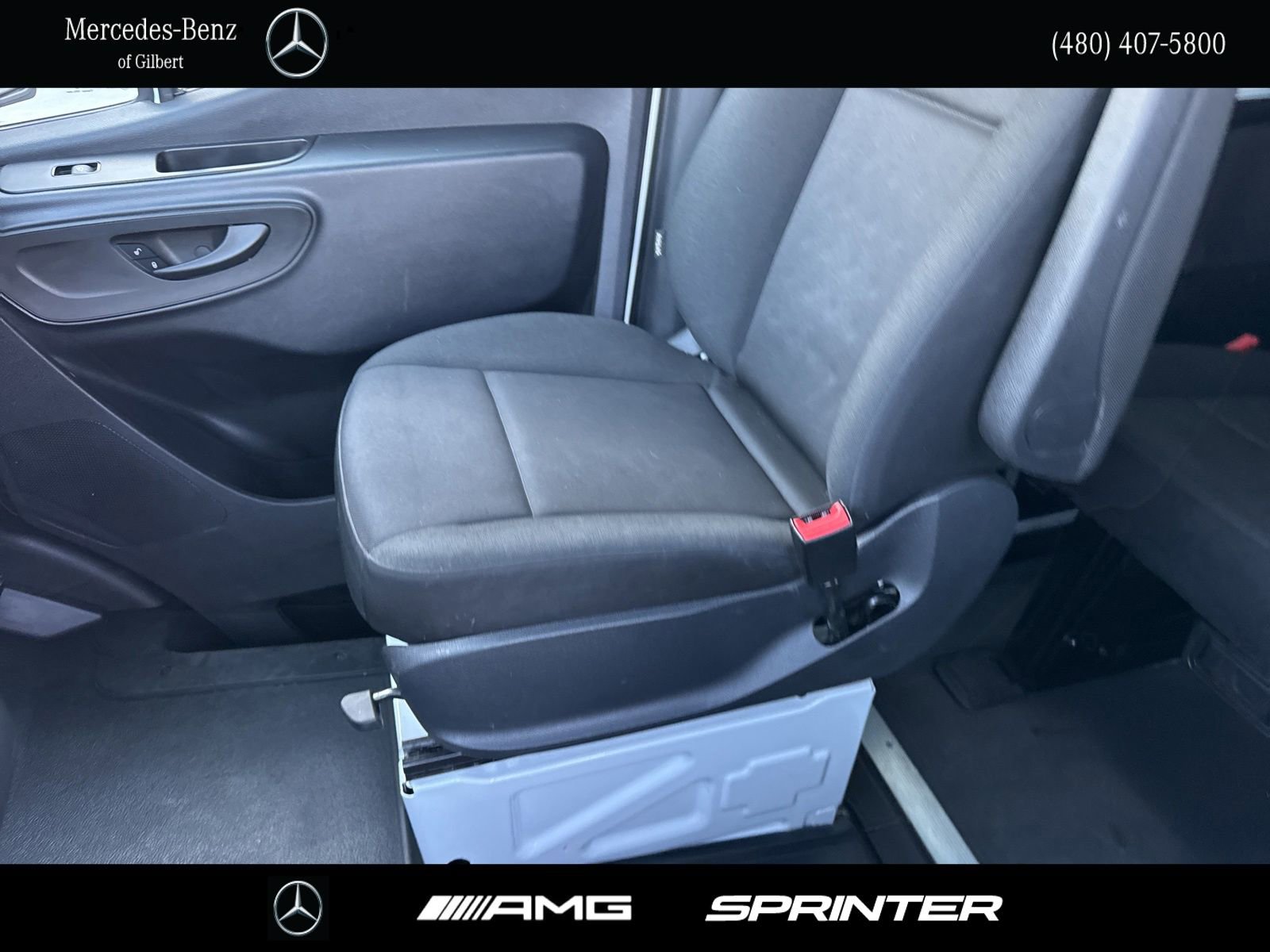 Used 2025 Mercedes-Benz Sprinter 2500 image 25