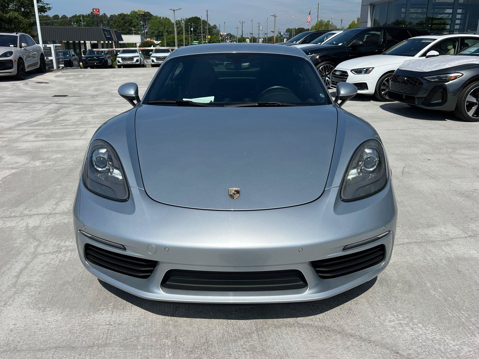 Used 2018 Porsche 718 Cayman RWD image 2