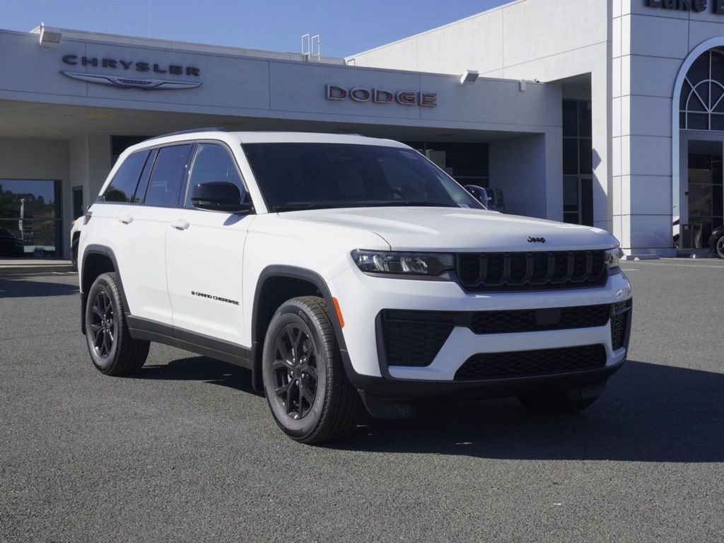 New 2026 Jeep Grand Cherokee Altitude video 2