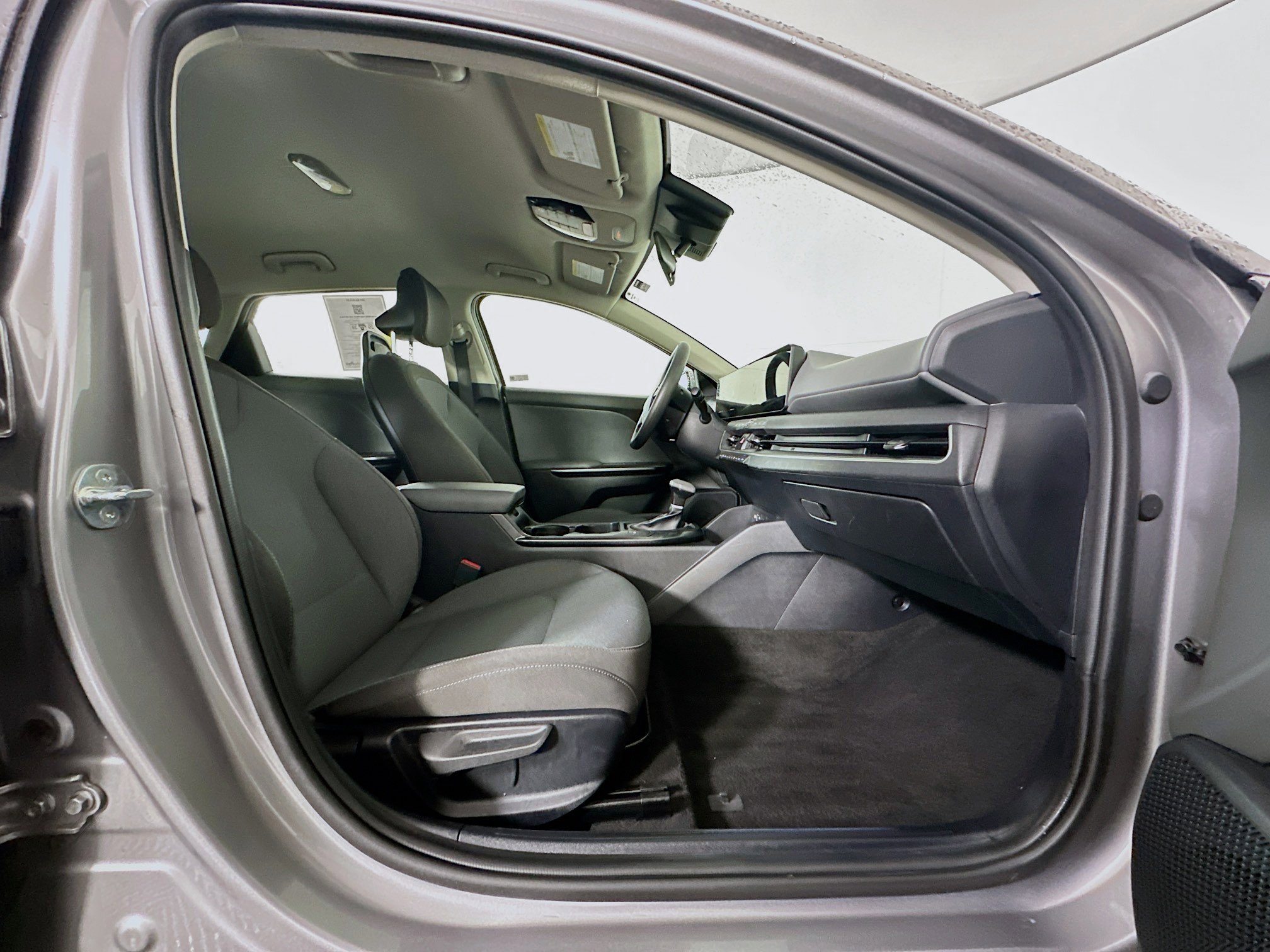 Used 2025 Kia K4 FWD image 31
