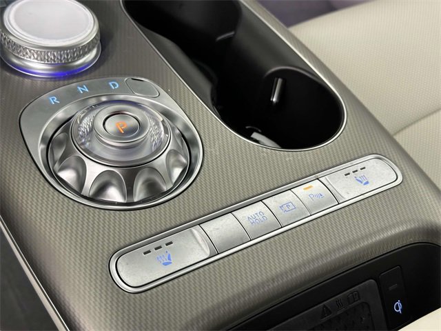 Used 2025 Genesis GV60 AWD image 32