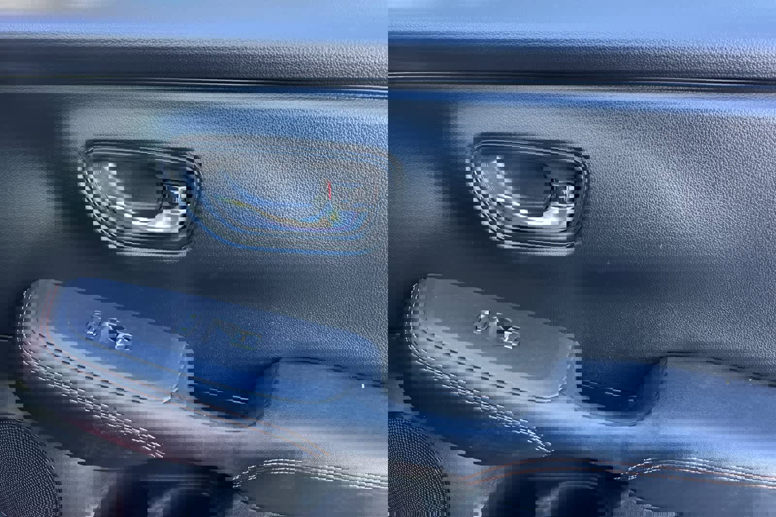 Used 2023 Honda HR-V Sport image 18