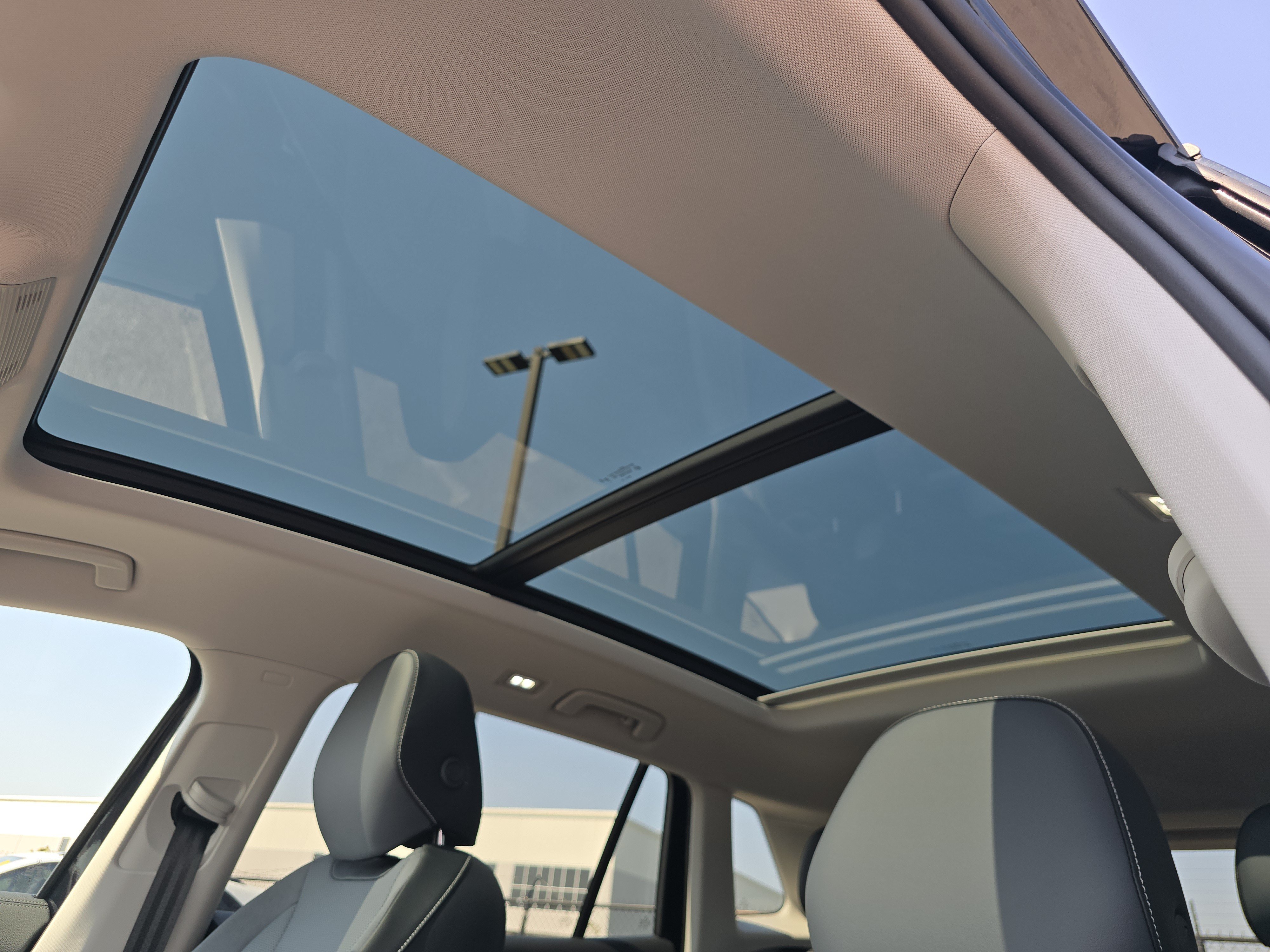 New 2026 Volkswagen Tiguan SE AWD/4WD image 9