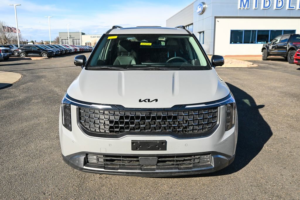 Used 2025 Kia Carnival SX Prestige image 10